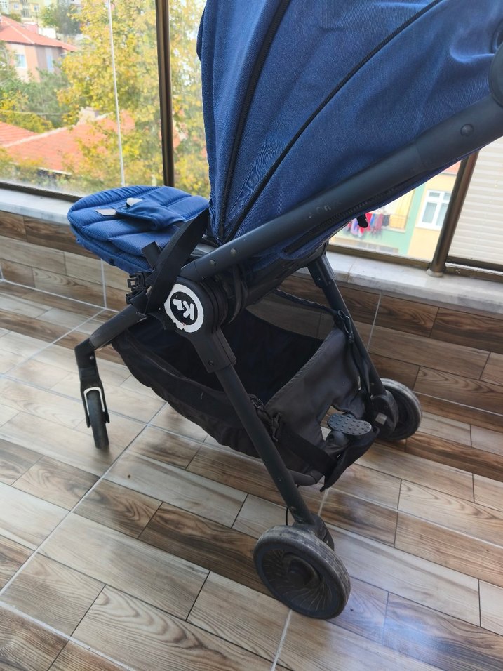 Koyu Mavi Bebek Arabası - Görsel 3