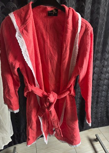 Kadın Kırmızı Uzun Kollu Rahat Bornoz - Görsel 3
