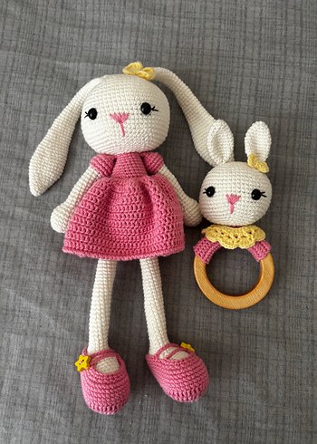 Pembe Elbiseli Tavşan Çıngıraklı Diş Kaşıyıcı ve Oyuncak