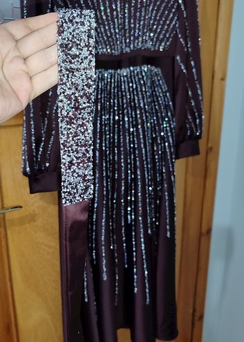 Mor Uzun Kollu Payetli Gece Elbisesi - Görsel 5