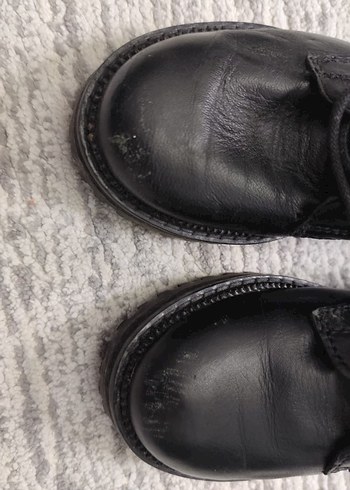 Zara Marka Siyah Deri Fermuarlı Bot - Görsel 3