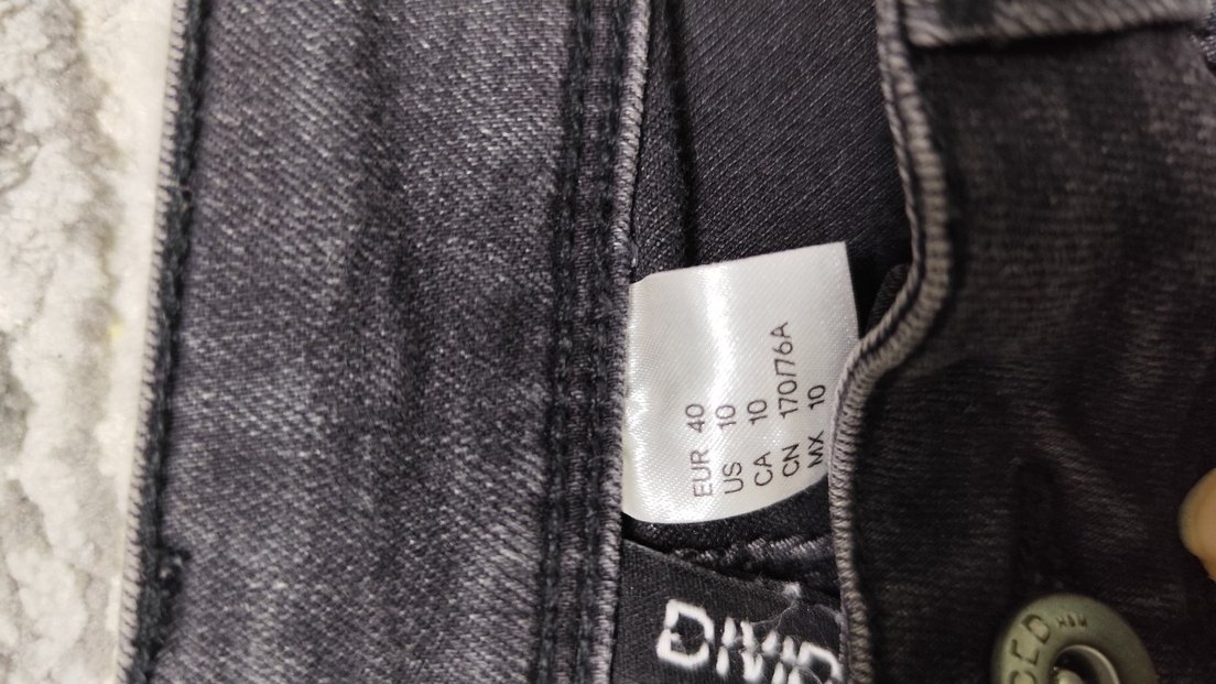 H&M Marka Diz Yırtık Detaylı Gri Kadın Denim Pantolon - Görsel 5