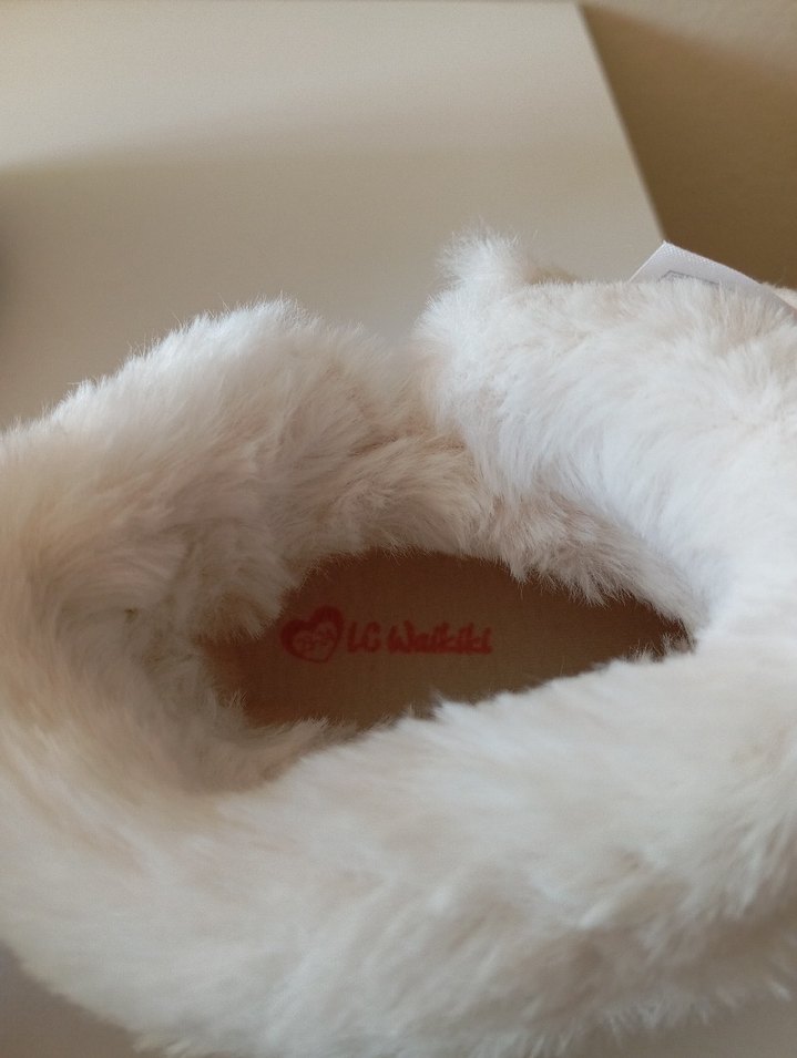 Kız Çocuk Bej Nakışlı Sıcak Ev Terliği - Görsel 3