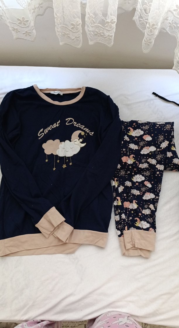 Uzun Kollu Baskılı Kadın Pijama Takımı - Görsel 2