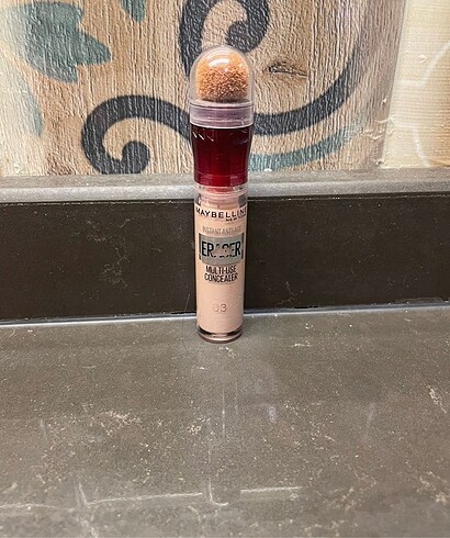 Maybeline concealer