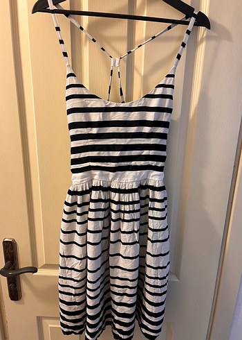 H&M Çizgili Pilili Mini elbise