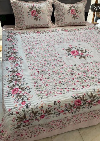 Beyaz Çiçek Desenli Yatak Örtüsü - Görsel 2