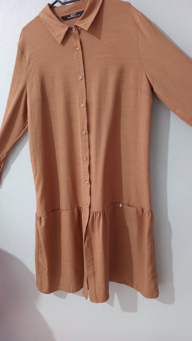 Bej Uzun Kollu Düğmeli Kadın Tunik - Görsel 3