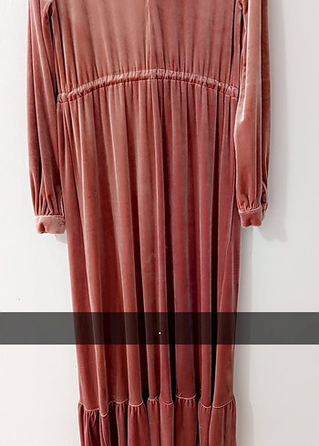 pudra rengi kadife elbise - Görsel 5