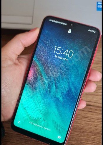Samsung Galaxy a10 32/2 GB RAM TR CİHAZ DEĞİŞENSİZ TEMİZ KIRMIZI
