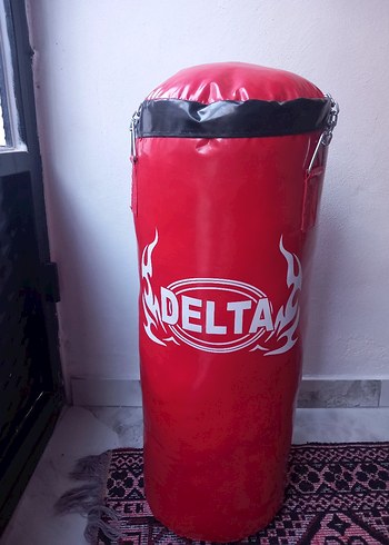 Kemerli Kırmızı Deri Boks Torbası DELTA