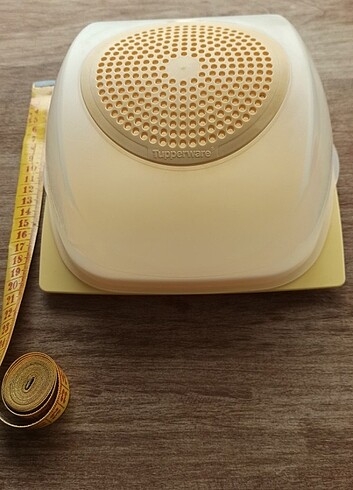 Tupperware peynir dünyası ortaboy
