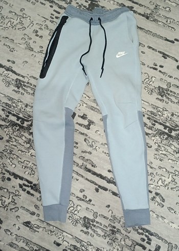 Nike tech fleece
