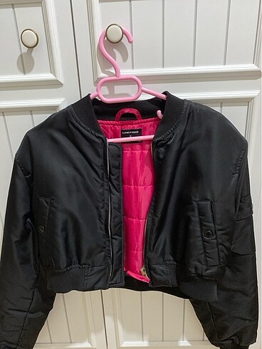 36 Beden siyah Renk Trendyolmilla x ZEYNEP TOSUN bomber ceket
