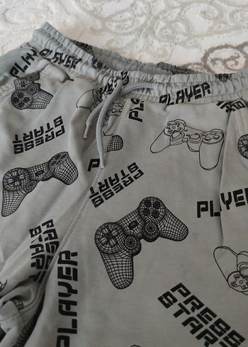 Erkek Gri Baskılı Rahat Kesim Şort - Görsel 2