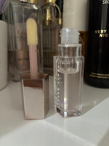 Beden Fenty beauty parlatıcı glass slipper