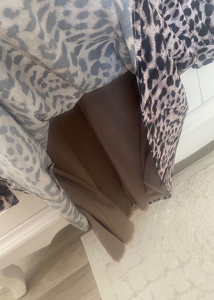Leopar desenli kısa Çan  elbise - Görsel 5