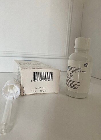 Beden La Roche Posay cıcaplast B5 cilt serumu
