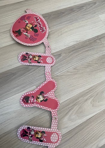 Beden Renkli Minnie Mouse Zincir Detaylı iyi ki doğdun yazısı
