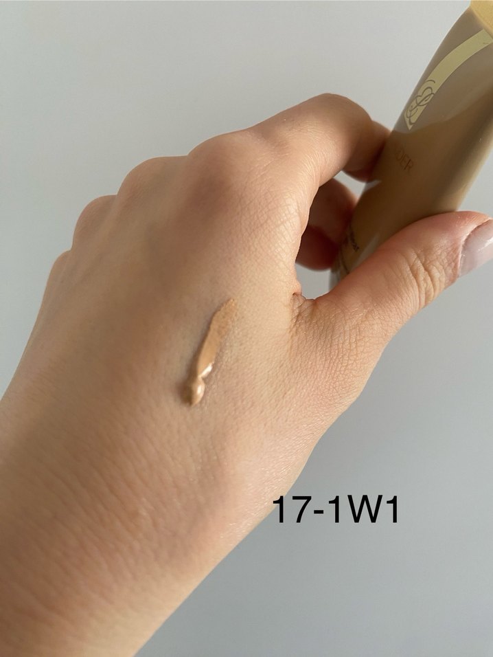Estée Lauder Double Wear Light Fondöten 17-1W1 - Görsel 3