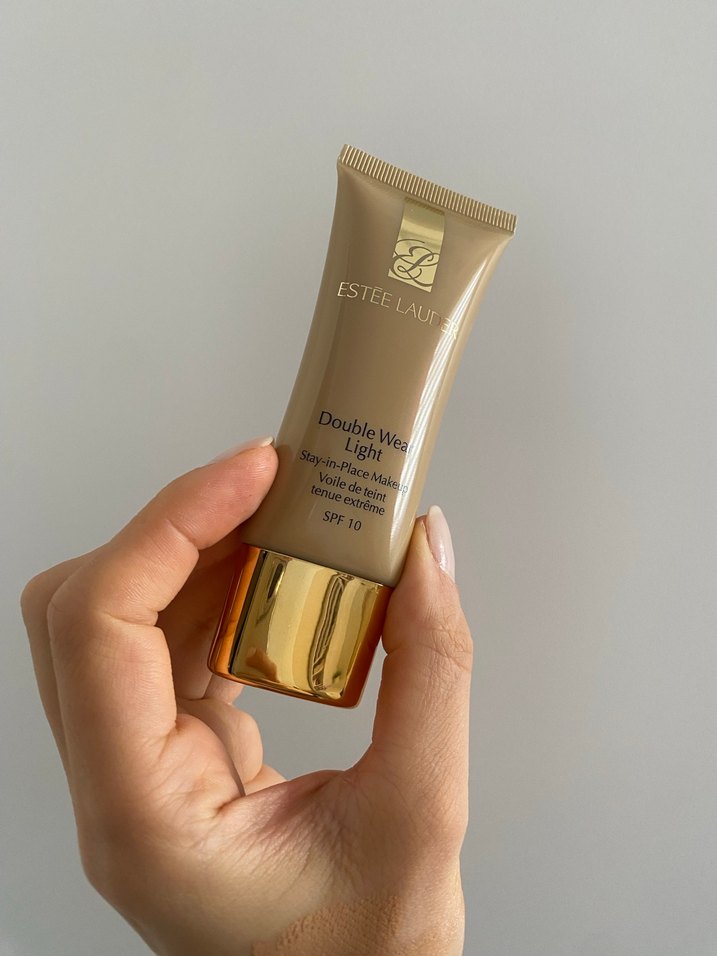 Estée Lauder Double Wear Light Fondöten 17-1W1 - Görsel 2