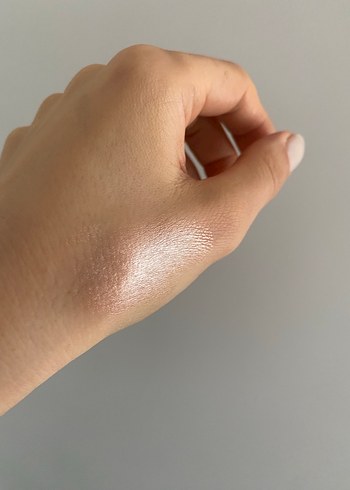 Bronz Parlak sıvı Aydınlatıcı - Gulflower - Görsel 5