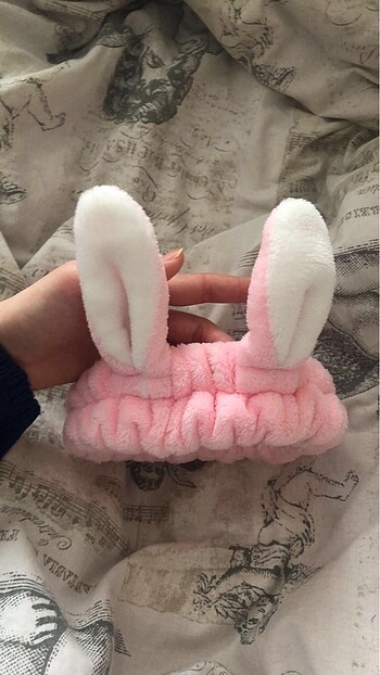 Tavşan kulaklı bandana