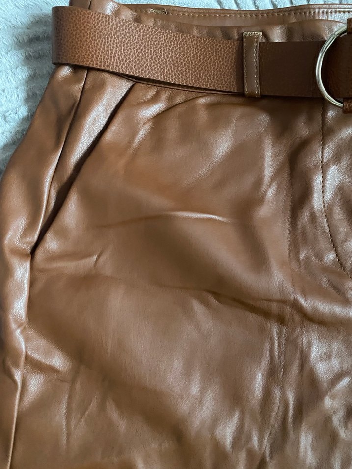 Kahverengi Kemerli Deri Mini Şort - Görsel 2