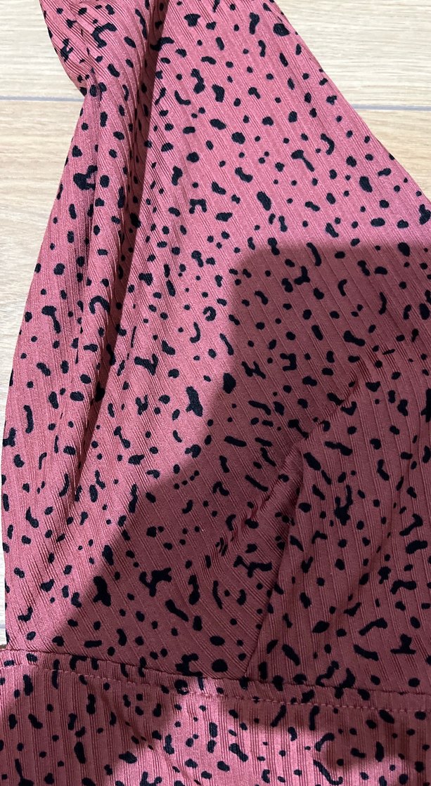 Desenli V Yakalı Bluz - Görsel 2