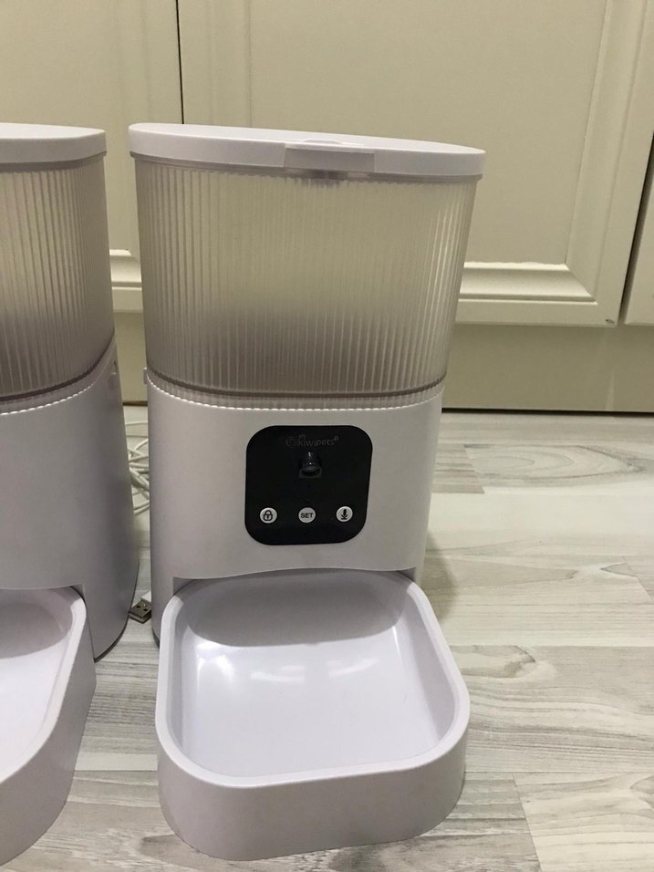 Beyaz Otomatik Evcil Hayvan Mama Kabı - Görsel 3