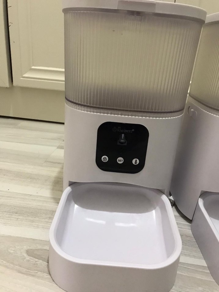 Beyaz Otomatik Evcil Hayvan Mama Kabı - Görsel 4