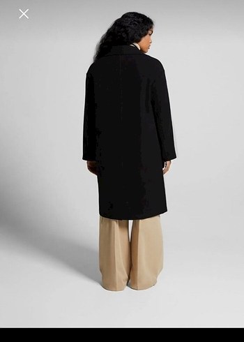 Siyah Düğmeli Klasik Kaban - Görsel 3