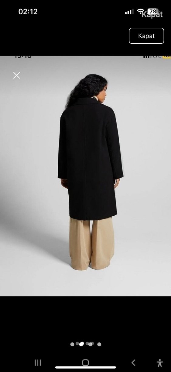 Siyah Düğmeli Klasik Kaban - Görsel 3