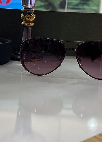 MICHAEL KORS GÜNEŞ GÖZLÜĞÜ