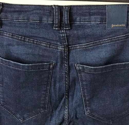 34 Beden lacivert Renk Stradivarious likralı skinny jean