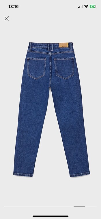 32 Beden lacivert Renk Stradivarius 1465 Slim Mom Jean