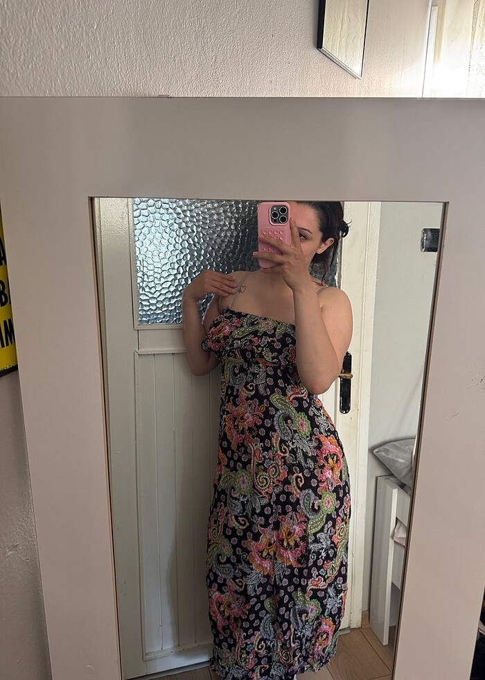 Çiçekli straplez elbise - Görsel 2