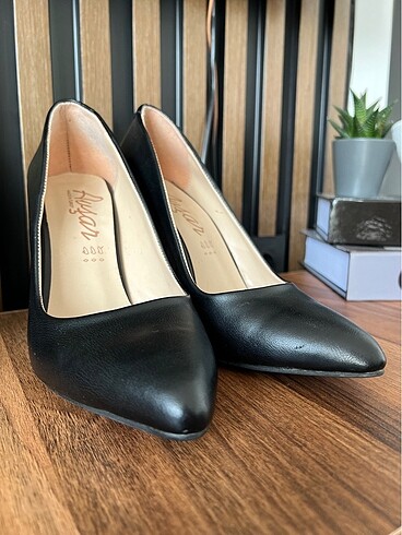 39 Beden siyah Renk Siyah Deri Stiletto Kalın Topuk Ayakkabı