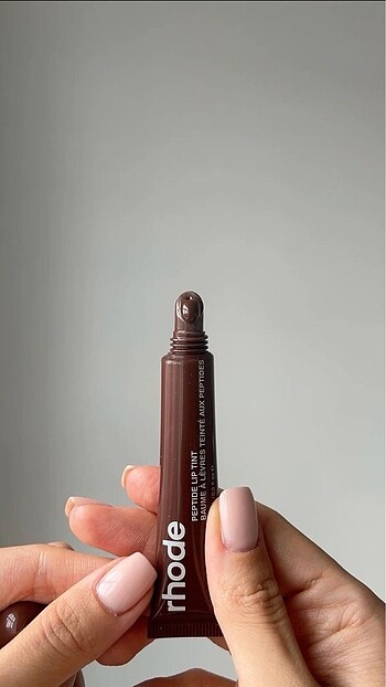 Rhode Peptide Lip Tint 