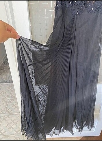 Siyah straplez elbise