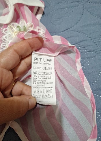 Kız Çocuk Dantel Detaylı Kolsuz Gömlek - Görsel 4