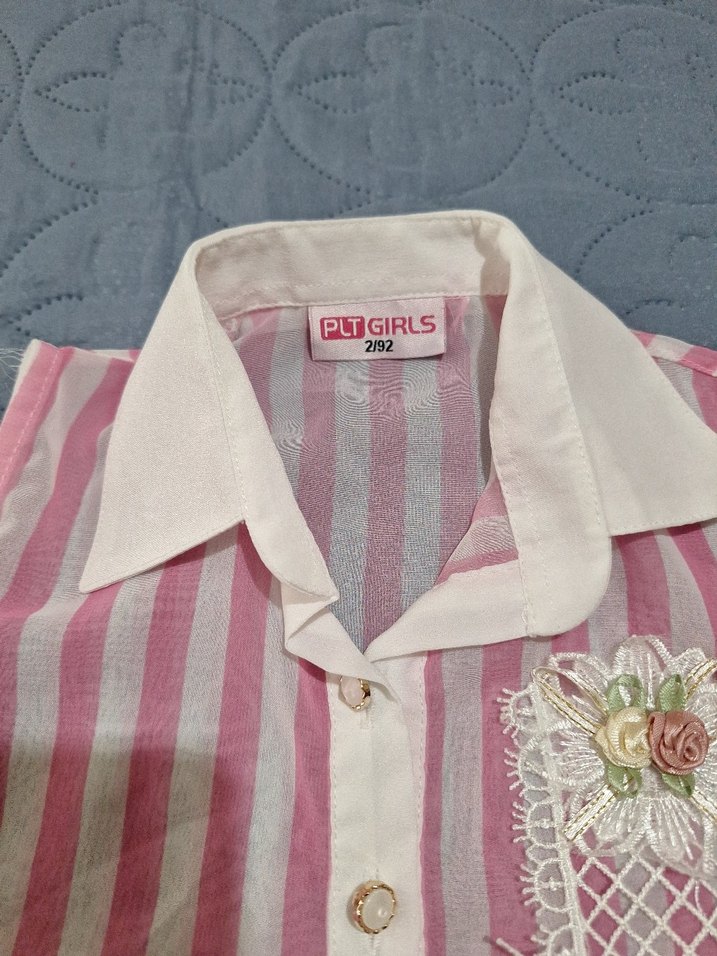 Kız Çocuk Dantel Detaylı Kolsuz Gömlek - Görsel 2