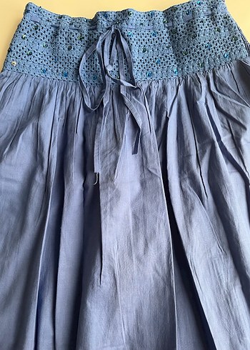 Nakışlı Mavi Uzun Beli Lastikli Etek - Görsel 3