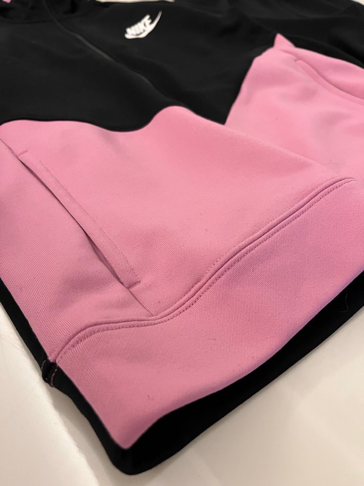 Nike Kız Çocuk Pembe Siyah Eşofman Takımı - Görsel 2