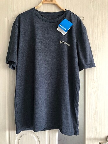 Columbia erkek tshirt 2XL beden