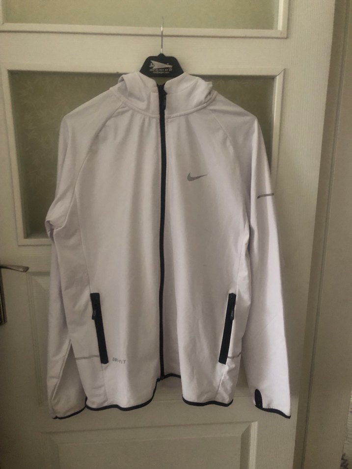 Nike Beyaz Fermuarlı kadın eşofman üst - Görsel 2