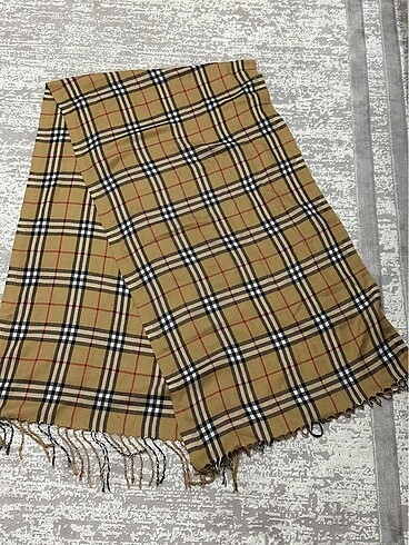 Zara Hiç kullanılmamış şal