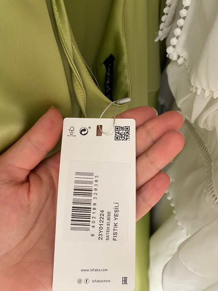 Uzun Yeşil Saten Drapeli Elbise - Görsel 5