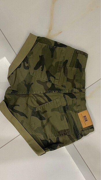 36 Beden bershka şort