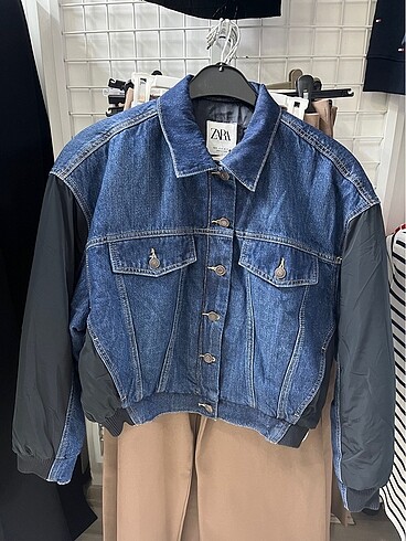 Zara Kot Mont